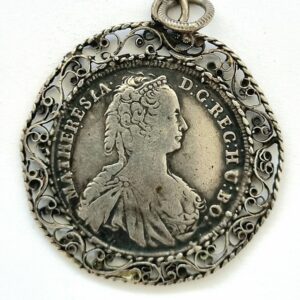 1/2 tolar 1745 K.B. Marie Terezie v dobovém rámečku